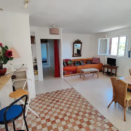 Charming Little House, Sea View And Big Terrace